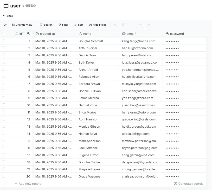 Interface Xano : une table de la base de données PostgreSQL, en situation avec ses enregistrements